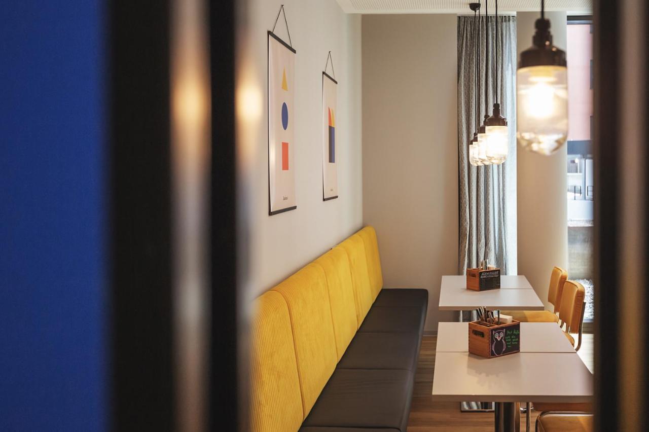 - The Niu, Form Feuerbach By Ihg