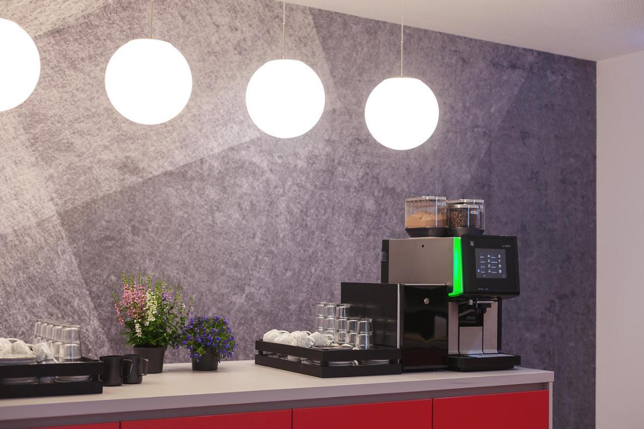 - The Niu, Form Feuerbach By Ihg 3* Stuttgart